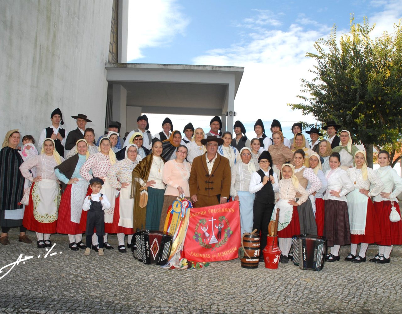 Ranchos Portugueses, Regiões, Listas de ranchos, Grupos Folcloricos