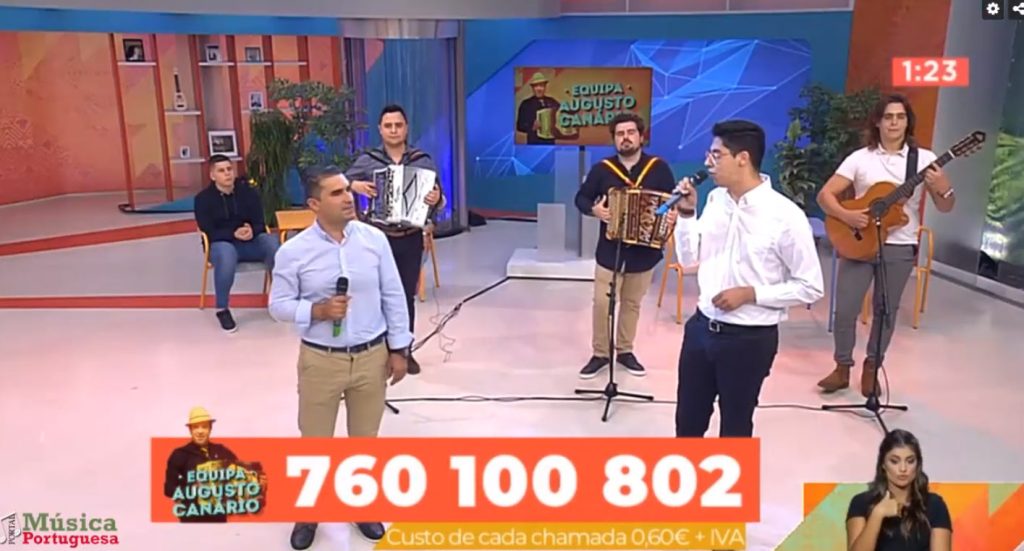 Nuno Valente e Daniel Alves, Desgarrada, Programa, Praça da Alegria, Cantares ao Desafio, Nuno Valente de Ansião, Daniel Alves de Ponte de Lima, Concertinas