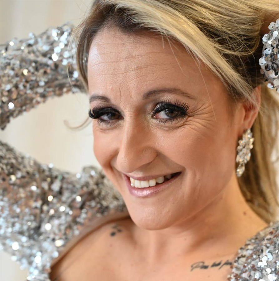 artista, cantora, Katya, espetaculos, contactos, cantora portuguesa, Vai com ela, João Carreira, Artistas, Música Popular