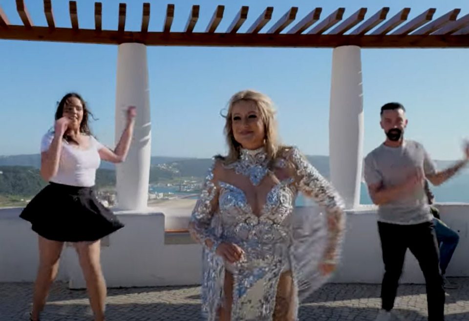 Katya, Vai com ela, Cantora Katya, letra da musica, letras, canções, portuguesas, letra, sucessos, Portugal, festas, musica, se é ela que tu queres